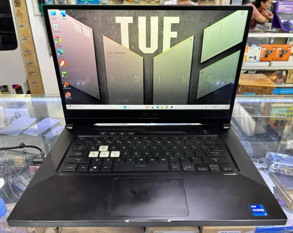 Asus TUF Dash FX516PE secen