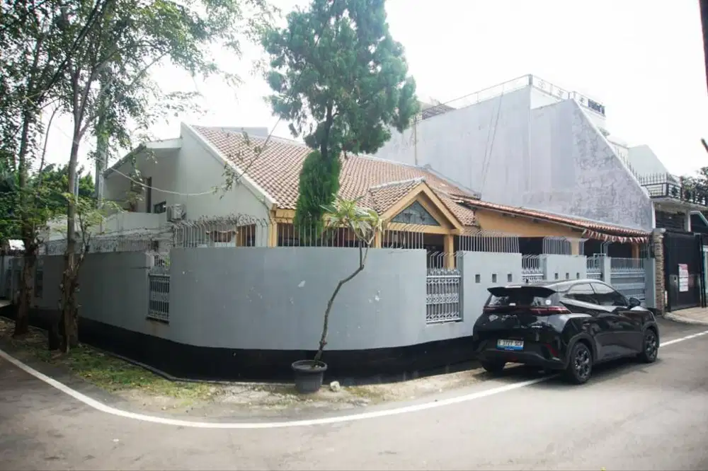 Rumah Hoek Teratai I Wijaya Kusuma Duren Sawit