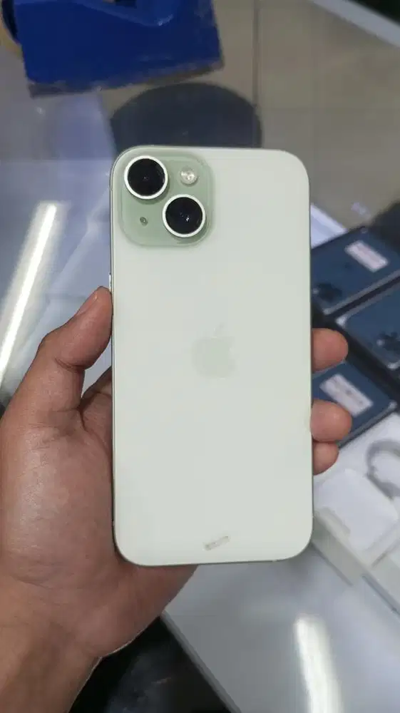 iPhone 15 128GB Green Garansi Ex iBox Battery Health 86%