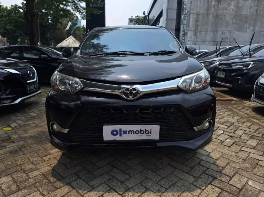 DP MURAH Toyota Avanza 1.5 Veloz Bensin-AT 2017 Hitam CSZIB