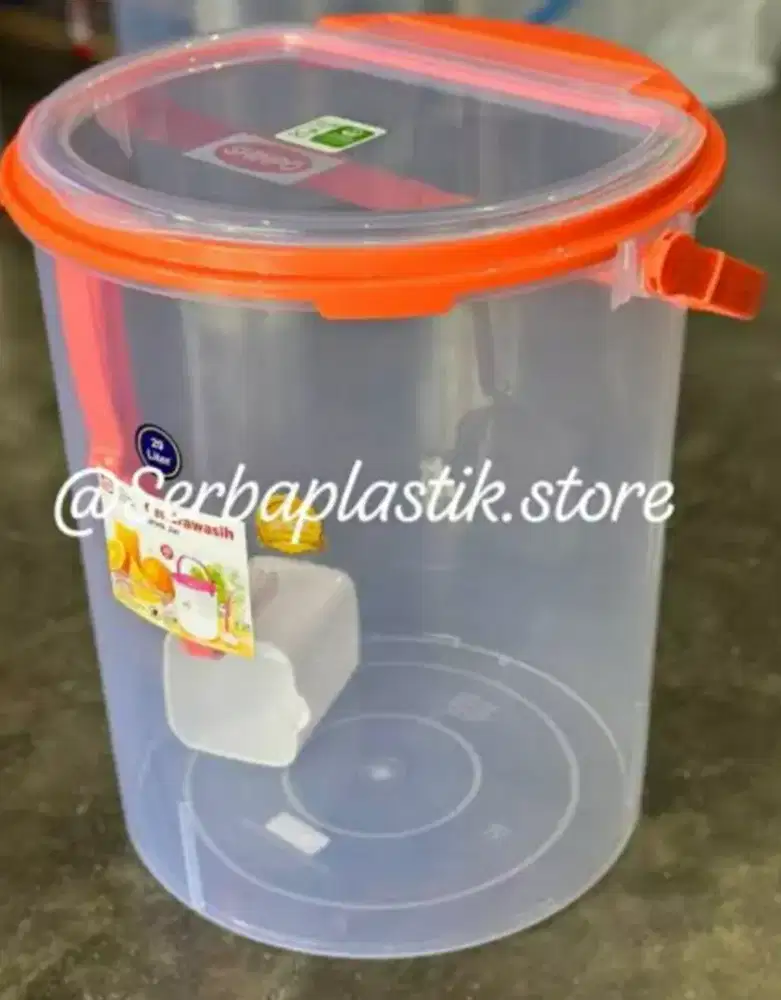 Toples plastik es campur