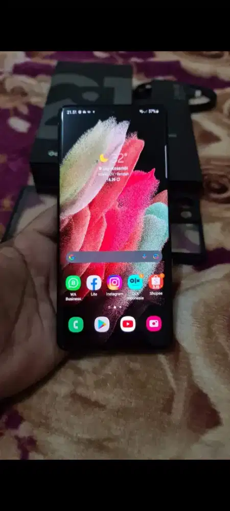 samsung s21 ultra, ram 12/256Gb, fullset ori sein. Like new!