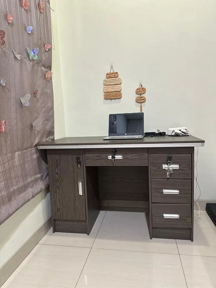 Jual cepat - MEJA KANTOR