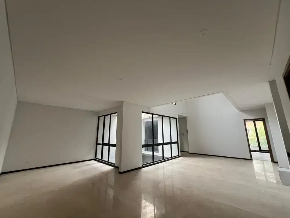 Dijual Rumah Mewah 3 Lantai with Rooftop di Kazumi The Zora BSD City