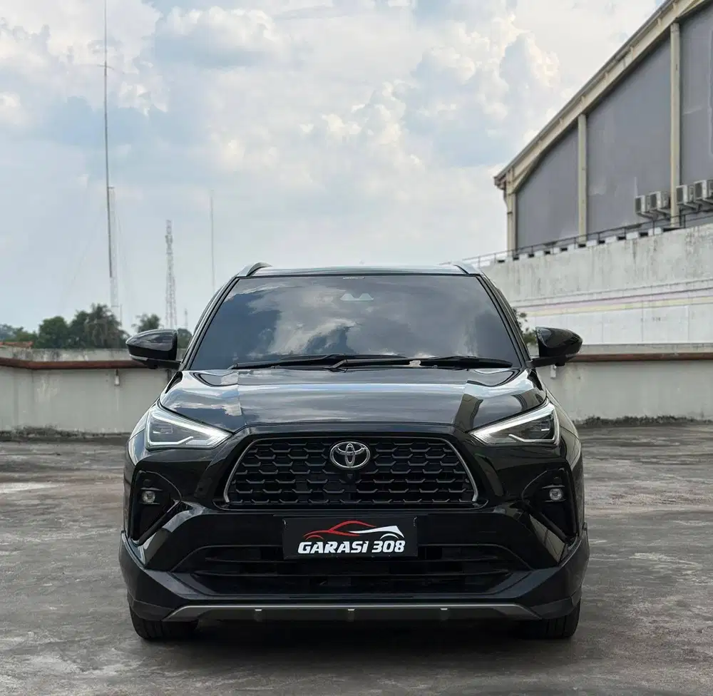 Toyota Yaris Cross 1.5 S GR Hybrid TSS CVT Tahun 2023 Warna Hitam