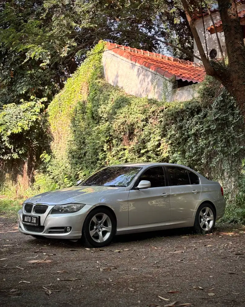 BMW 320i E90 Facelift Silver 2011 Antik Simpan Tdp Murmer Ori Menarik