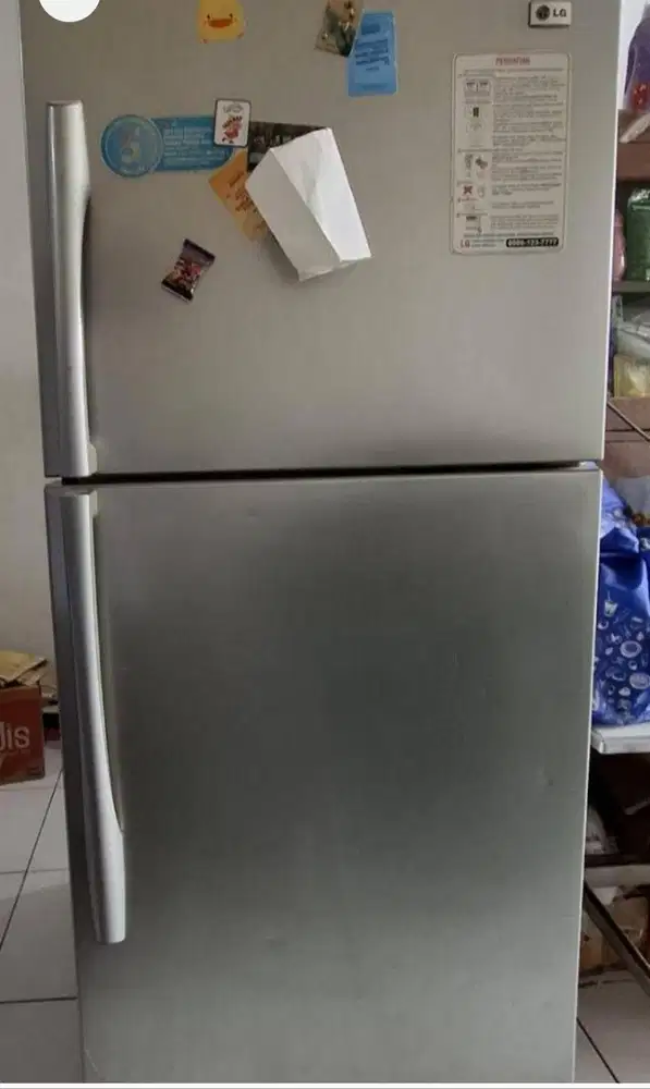 Dijual Kulkas LG kapasitas besar 422 L
