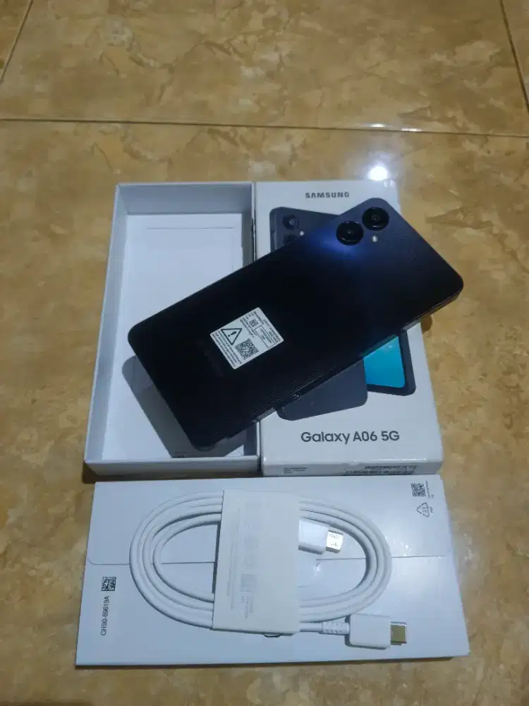 Jual Samsung A06 5G ram6/128 kondisi mulus lengkap tanpa adaptor