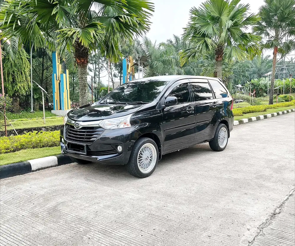 Km 58ribu |  Daihatsu Xenia 1.3 R manual 2016 ISTIMEWA