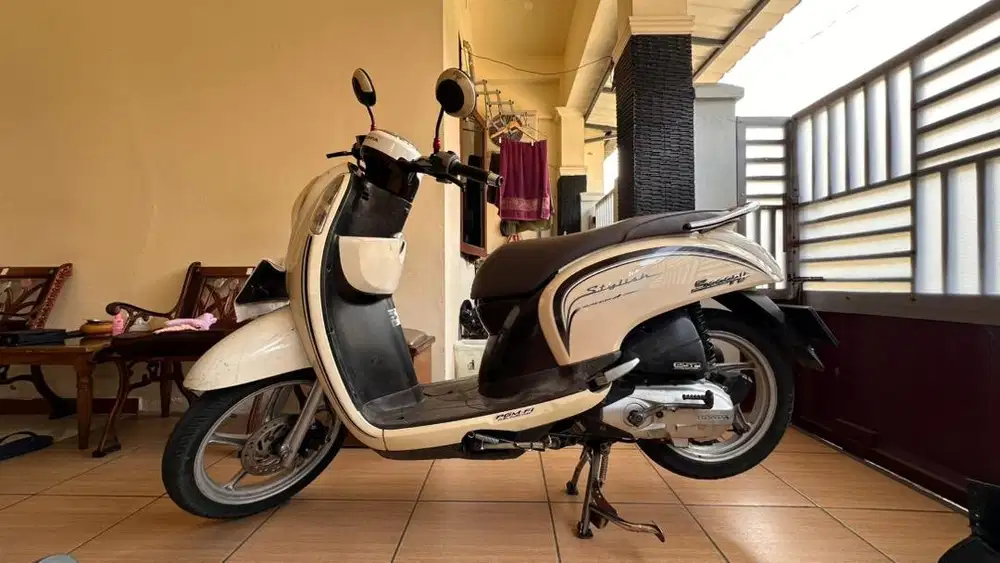Honda Scoopy 2015