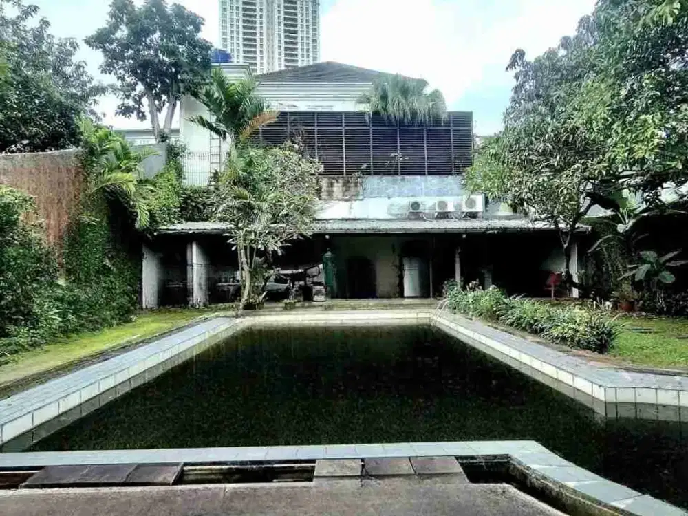 Rumah 3 lantai private pool kebayoran baru jakarta selatan