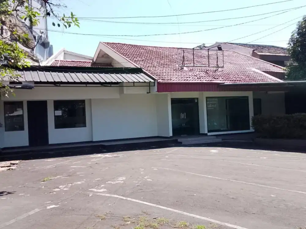 Ruang Usaha Strategis di Main Road Setiabudi