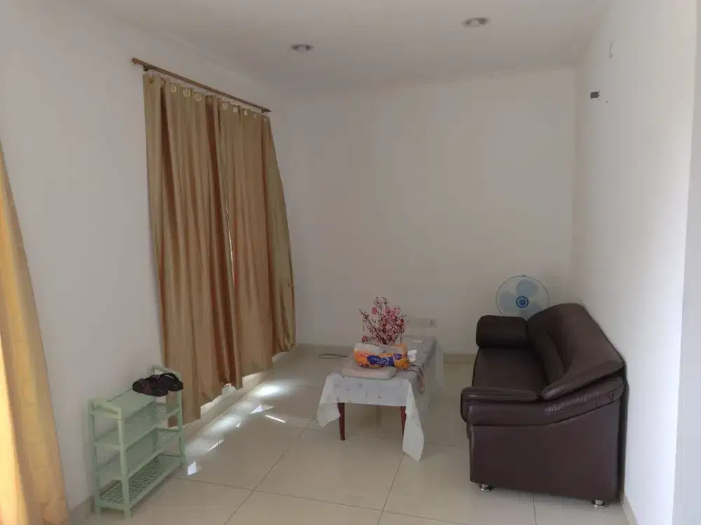 Disewakan Rumah di Golf Island Pik, Cluster Piano, Uk.6x15m2