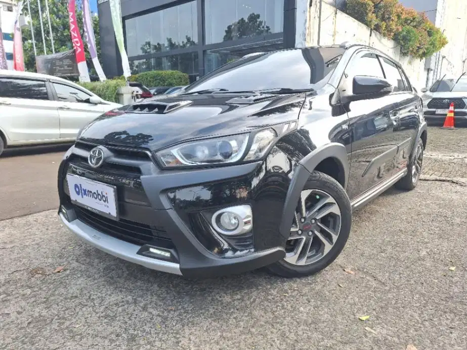 DP MURAH Toyota Yaris 1.5 TRD Sportivo Heykers AT 2017 Hitam CAGDD