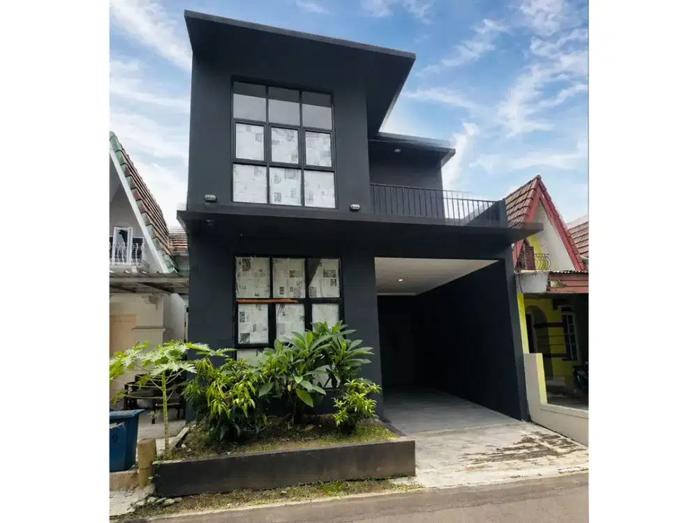DIJUAL RUMAH 2 LANTAI BAGUS SIAP HUNI DI VICTORIA SENTUL CITY SSR1056