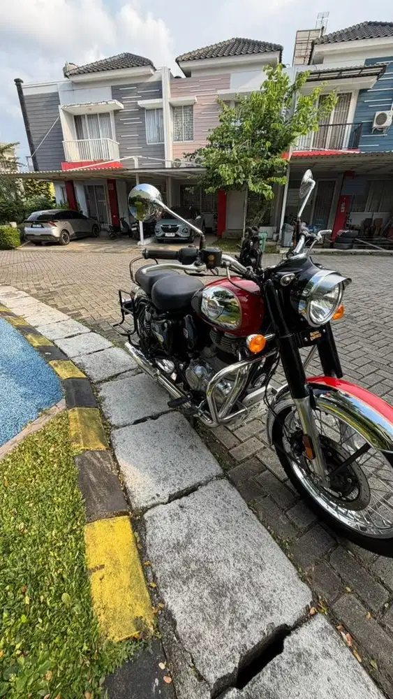 FOR SALE RE CLASSIC 350 RED EDITION 2024