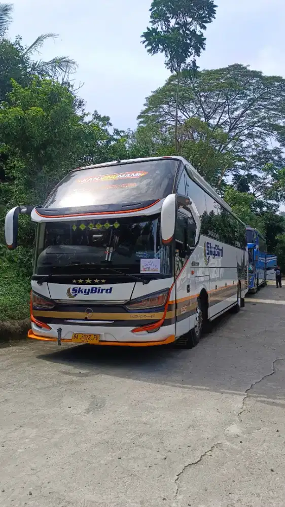 Sewa Bus Pariwisata