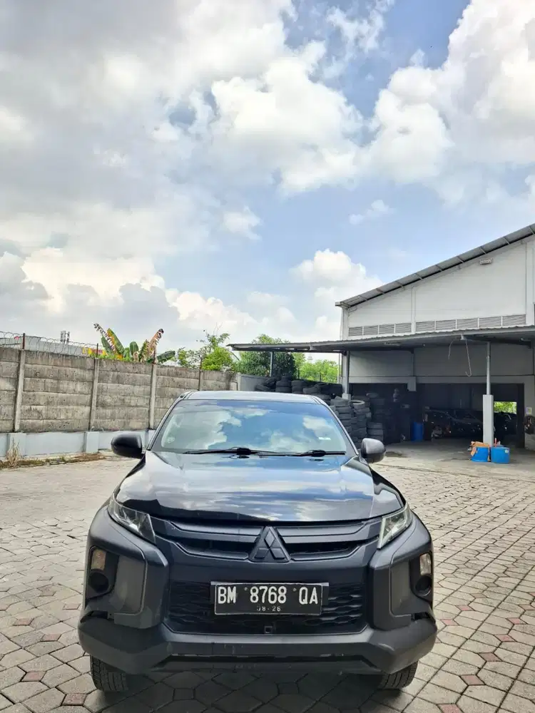 Triton 2021 HDX manual. Km 111rb