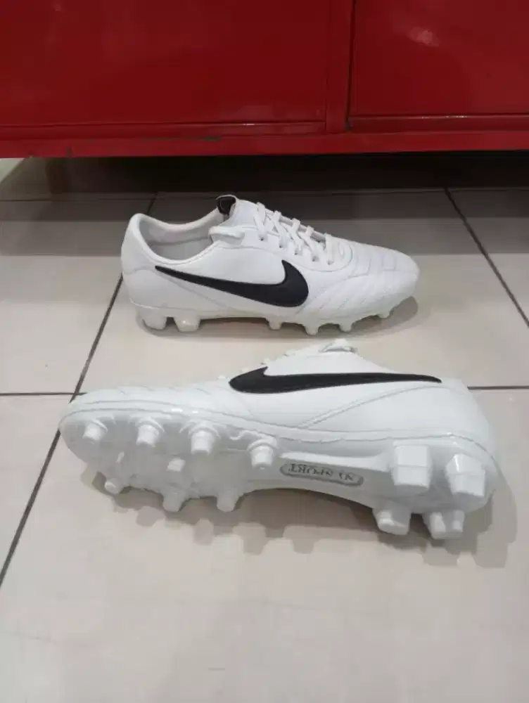 sepatu sepak bola promo