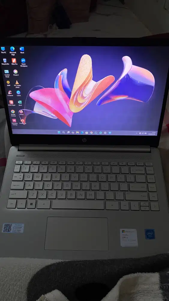 Laptop HP 14s-dq0xxx Intel Celeron N412 RAM 4GB SSD 256GB