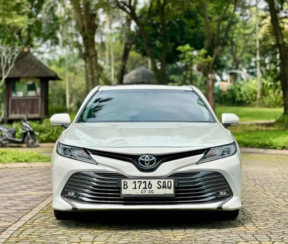 TOYOTA CAMRY 2.5 V AT 2020 PUTIH