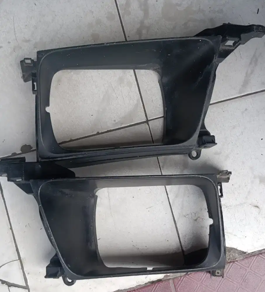 Bezzel/Rims/Rumah Lampu depan Head Lamp Kijang Kapsul Pickup/LX