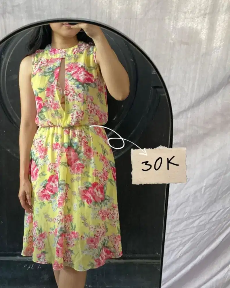 YVPreloved Floral Midi Dress