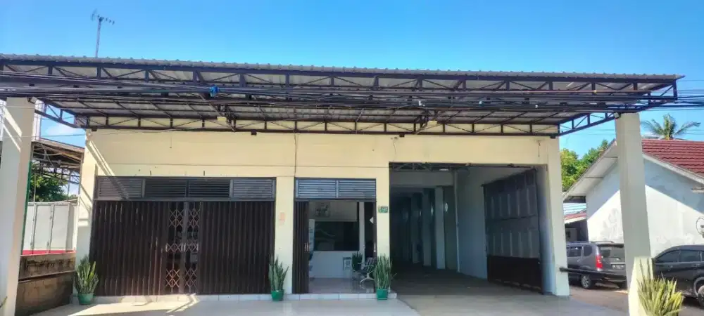 Bangunan tempat usaha
