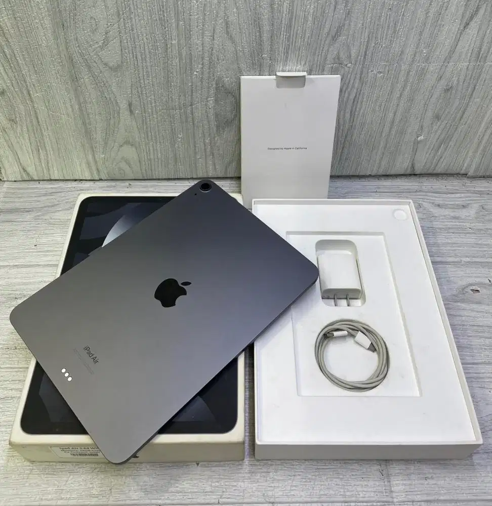 Ipad air 5 64 gray wifi inter