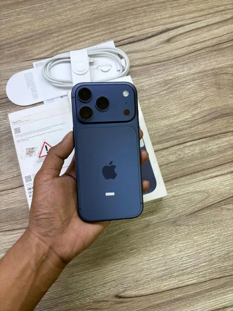 iPhone 17 Pro 256GB iBox