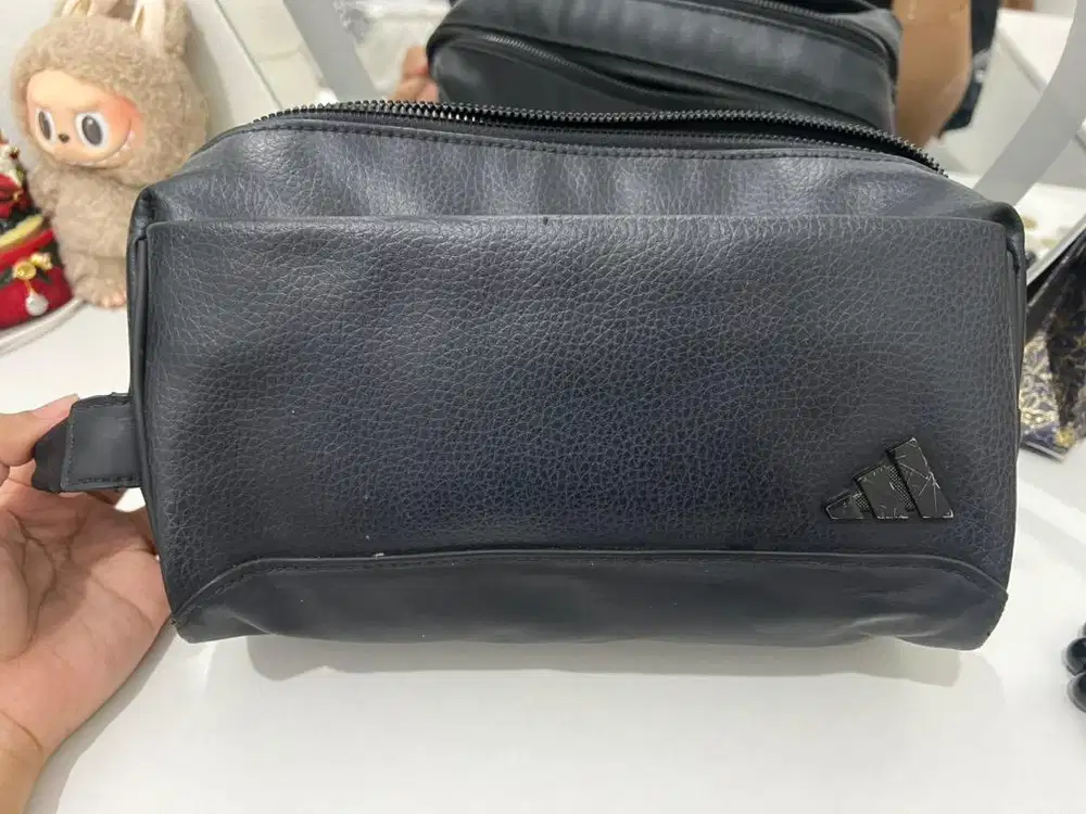 Adidas pouch man hitam