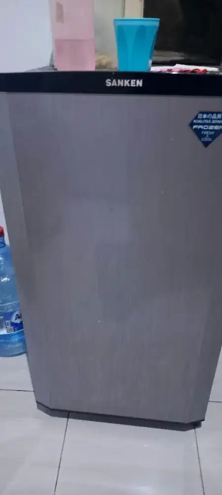 Kulkas Sanken 1 Pintu Second Mini Hemat Listrik Mulus