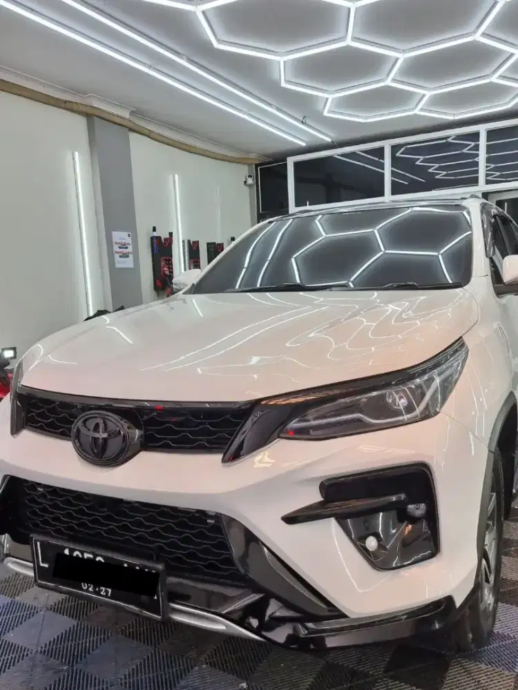 Fortuner vrz body repair repaint n coating mobil bonus salon mobil