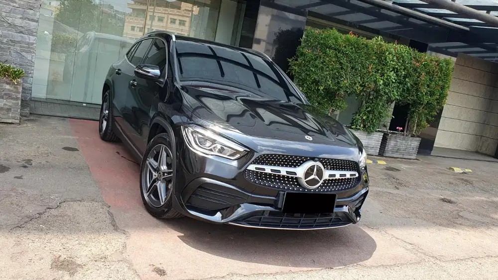 Km16rb mercedes benz mercy gla200 amg line 2022 hitam