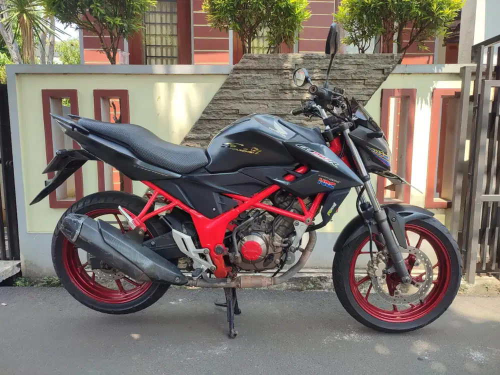 DIJUAL CB 150R TAHUN 2018