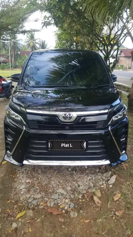 Toyota Voxy 2017 pmk pribadi