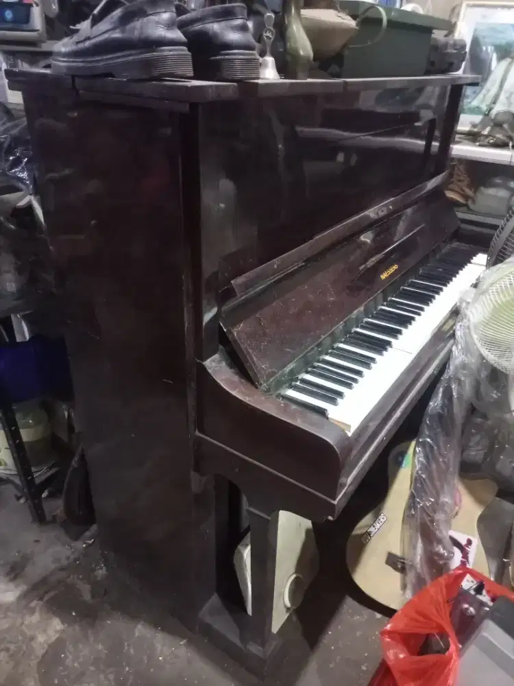 Vintage Piano Senar Akustik Naessens Body Jati Tua Dekorasi Antik