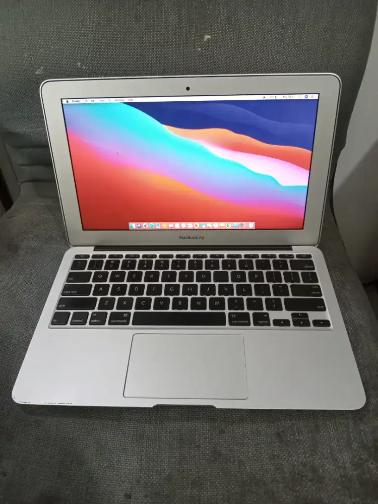 Terima beli Macbook Laptop Notebook second