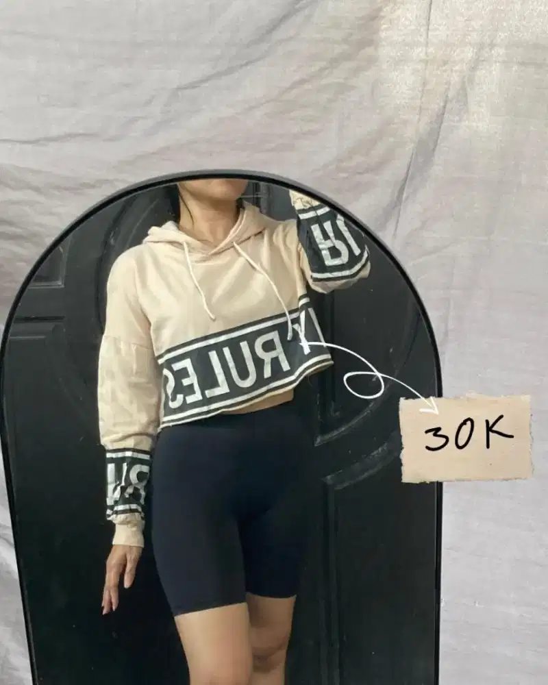 YVPreloved Cropped Hoodie