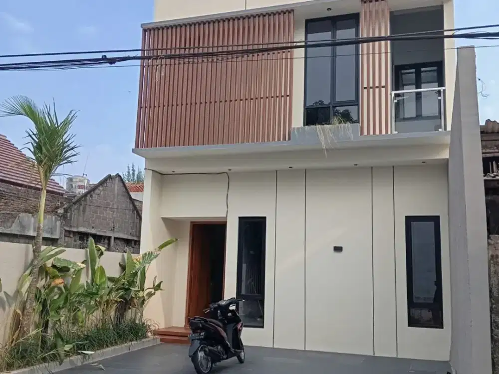 Rumah Dijual di Maguwoharjo 1 Menit Stadion