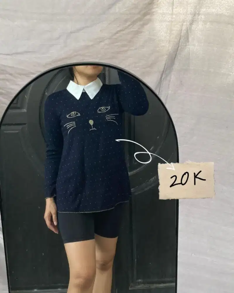 YVPreloved Long-Sleeve Collared Shirt