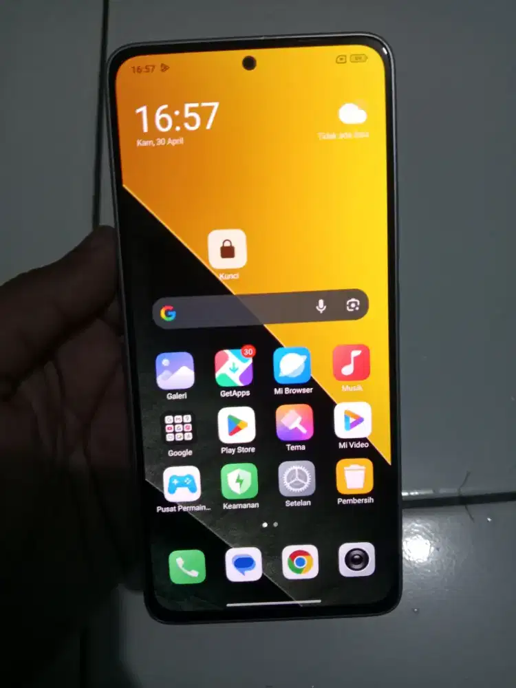 Redmi Note 14 5G ram 8/256 Nfc nominus orian pemakaian aja batre awet