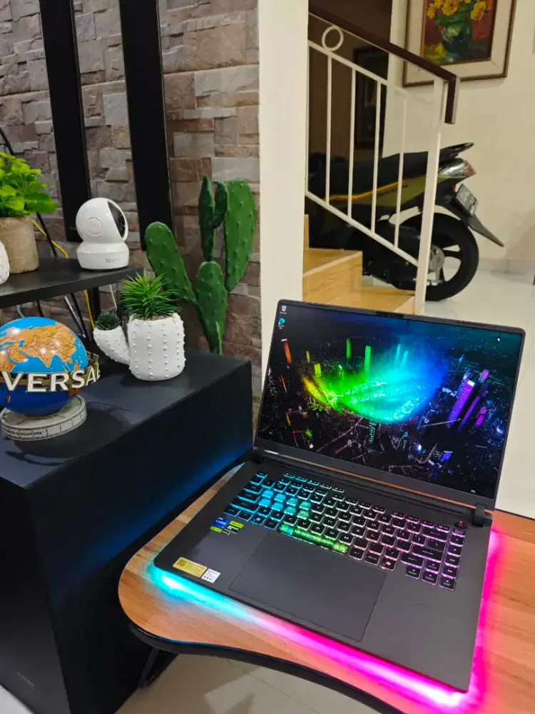 Laptop Asus ROG G615JHR RTX5050 I7 14650HX x rog msi