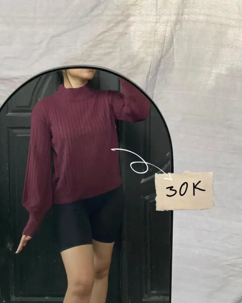 YVPreloved Long-Sleeve Top