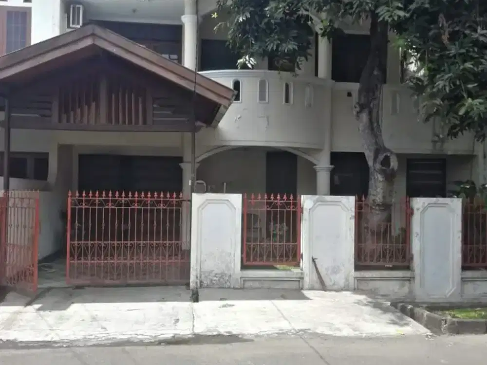 DIJUAL RUMAH ASRI DALAM KOMPLEK BUMI BINTARO PERMAI SEMI FURNISHED