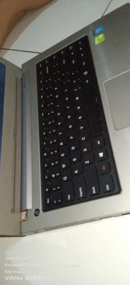 Dijual Lenovo z410 core i5 nvidia