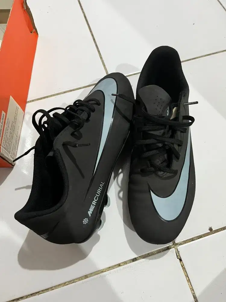 Sepatu Bola Adidas Nike Vapor 16 Club