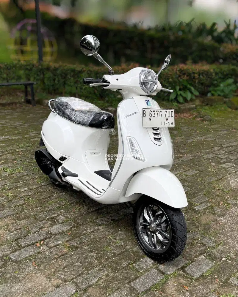 JUAL MURAH VESPA LX 125 iGET FACELIFT 2024 MULUS