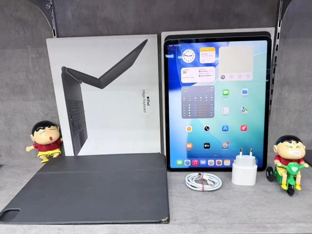 Ipad Pro generasi ke 6 2Tb ibox Fullset Wifi only
