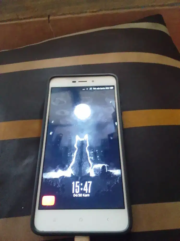 Jual hp redmi 4A masih bisa di pakai TPI cuma harus ganti batre ajh